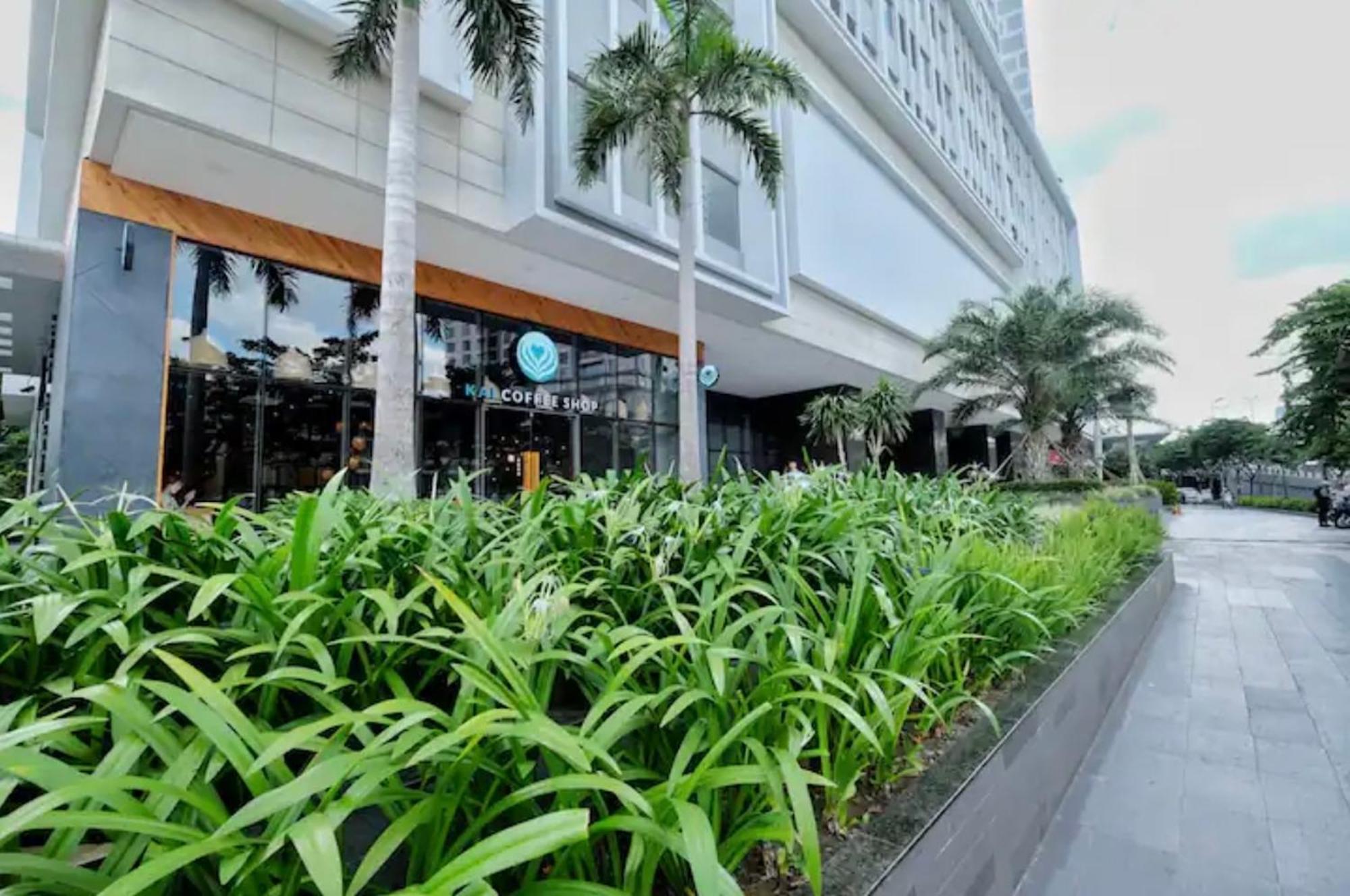 Zo Rivergate Free Pool * TP. Hồ Chí Minh